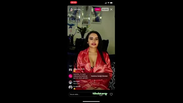 Naz Mila Yeni İfşa — Kırmızı Robe İcinde - Türk Porno